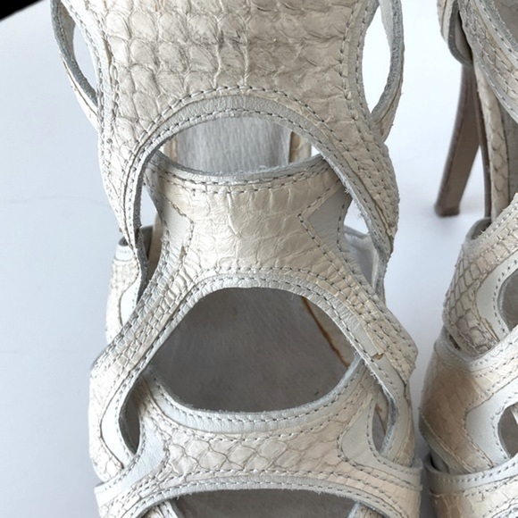 ✨HOST PICK✨𝅺ZiGi NY Snake Print Sandal - 7 - Picture 6 of 6